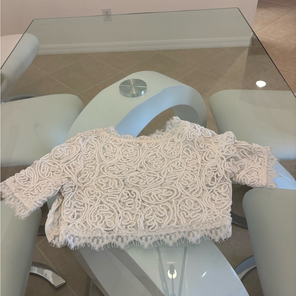 Luxxel White Crop Lace Top ❤️❤️❤️ Small Size